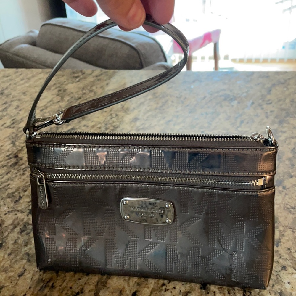 Michael Kors wristlet